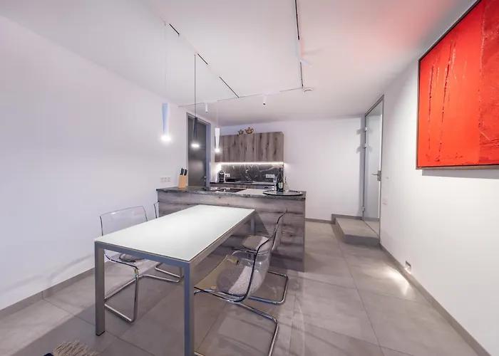 Lakefront 148 Apartment